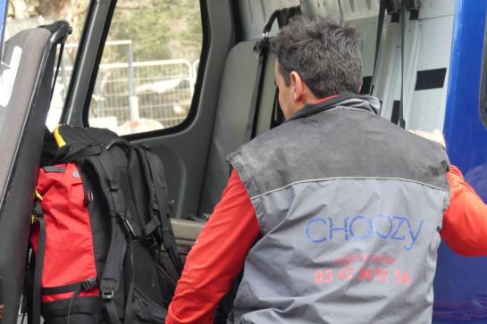 Dépannage en hélicoptère dans un refuge Dépannage en hélicoptère dans un refuge
