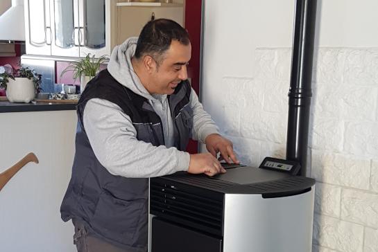 Installation d'un poêle à pellets granulés à Nay : simple et efficace Installation d'un poêle à pellets granulés à Nay : simple et efficace
